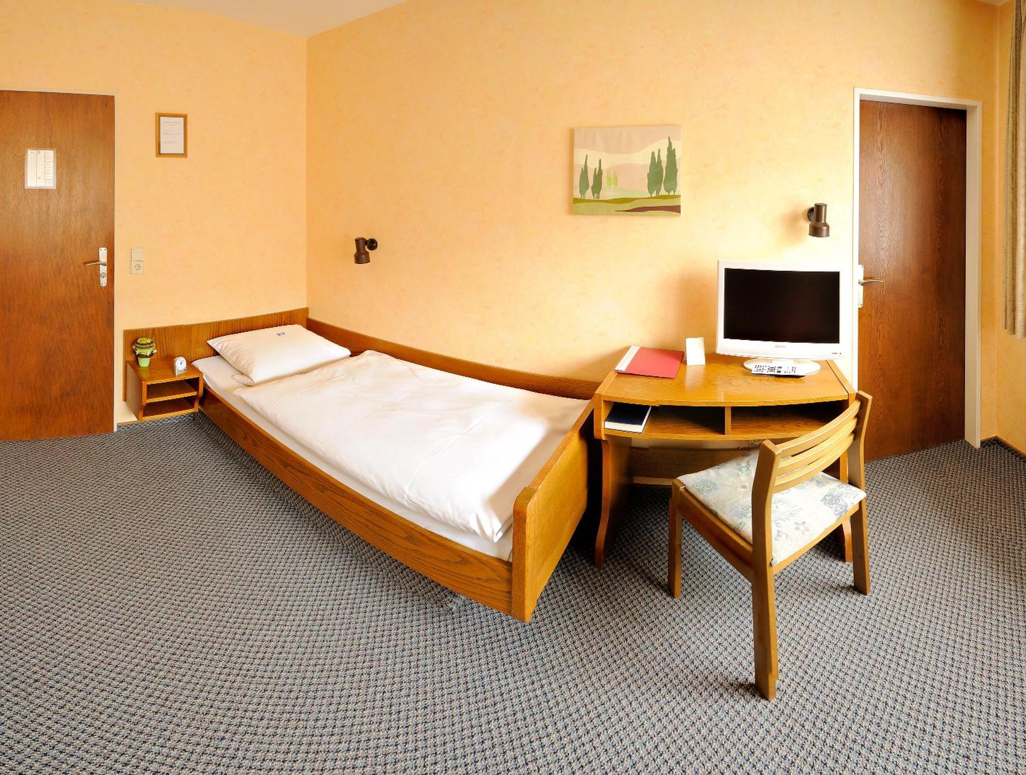 Keinath Hotel 2*